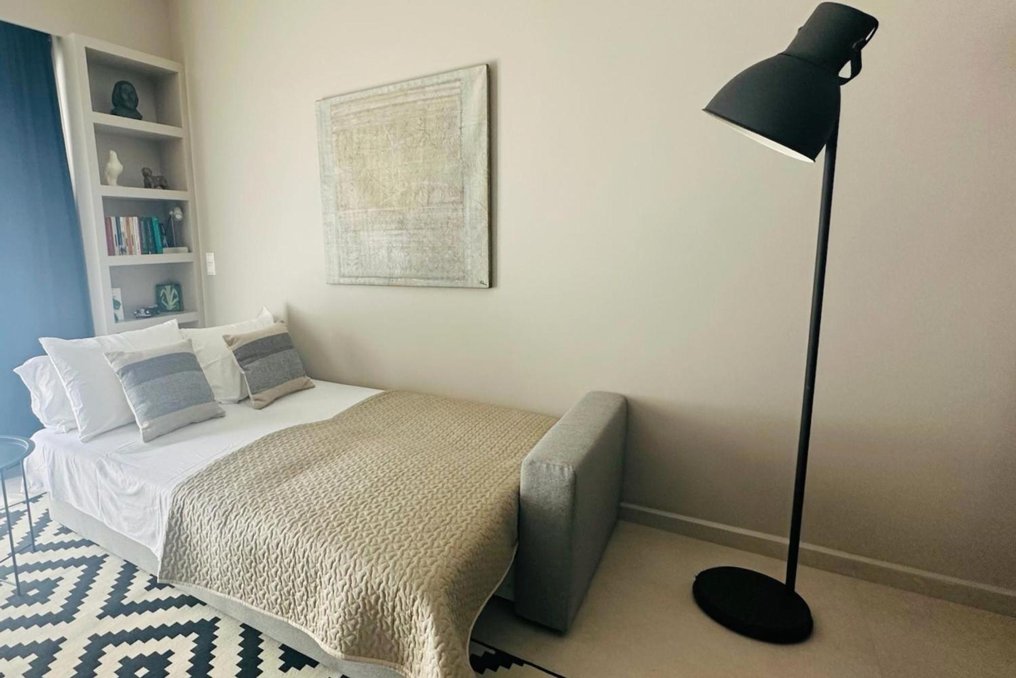 Renovated Center X3 Double Bed Flat * Bendevís